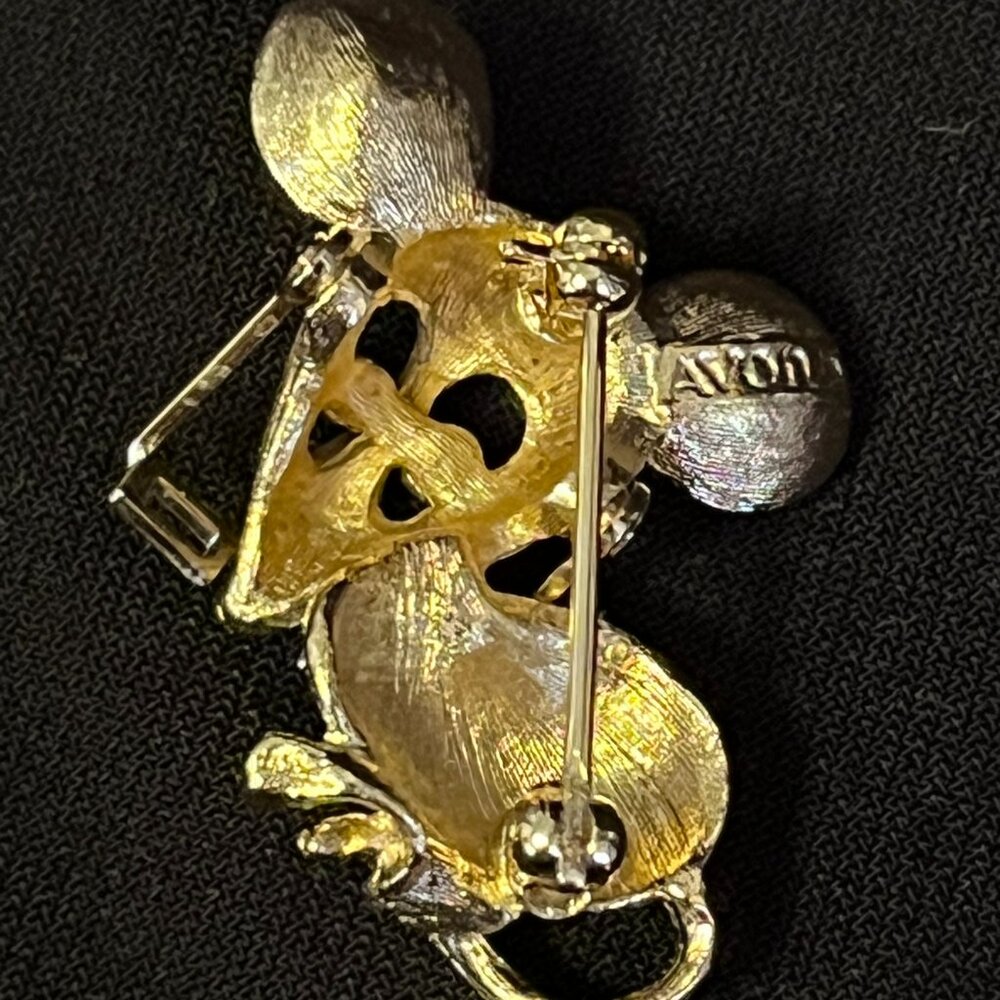Vintage Avon Mouse Brooch with Hinged Glasses – Gold‑Tone – Collectible - Picture 6 of 10